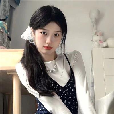 女孩梦三十